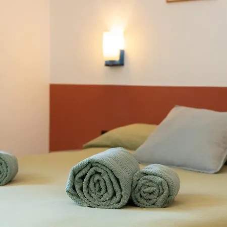 Appartement Chic Design 80 Sqm - Sleeps 6 - Metro 2 Min Milan