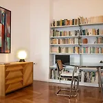 アパート Chic Design 80 Sqm - Sleeps 6 - Metro 2 Min ミラノ