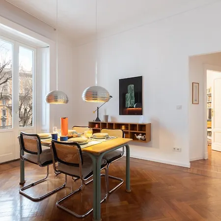 Chic Design 80 Sqm - Sleeps 6 - Metro 2 Min ミラノ