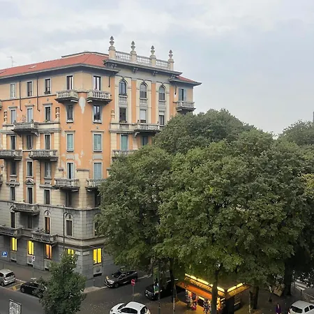 Apartament Chic Design 80 Sqm - Sleeps 6 - Metro 2 Min